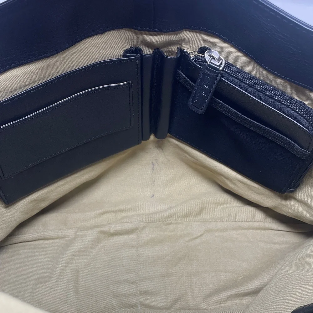 Cole Haan Leather Messenger Bag🖤